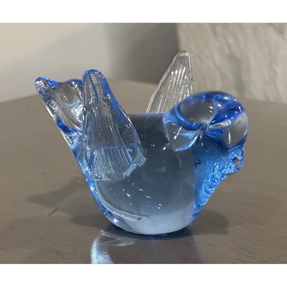 Vtg Light Blue Glass Bird Figurine Small Bluebird Paperweight